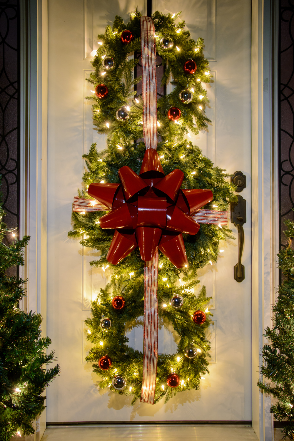 How to Make a Christmas Wreath Trio — Decor and the Dog